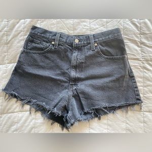Levi High Waisted Mom Shorts Black Sz 31